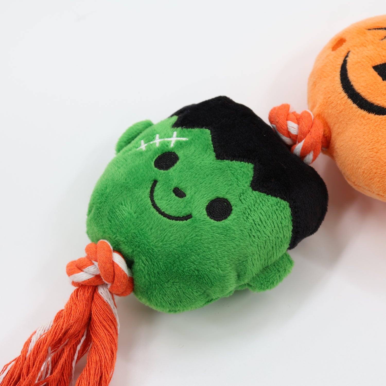 Knotted Rope with Ghost, Pumpkin, Frankenstein 20"