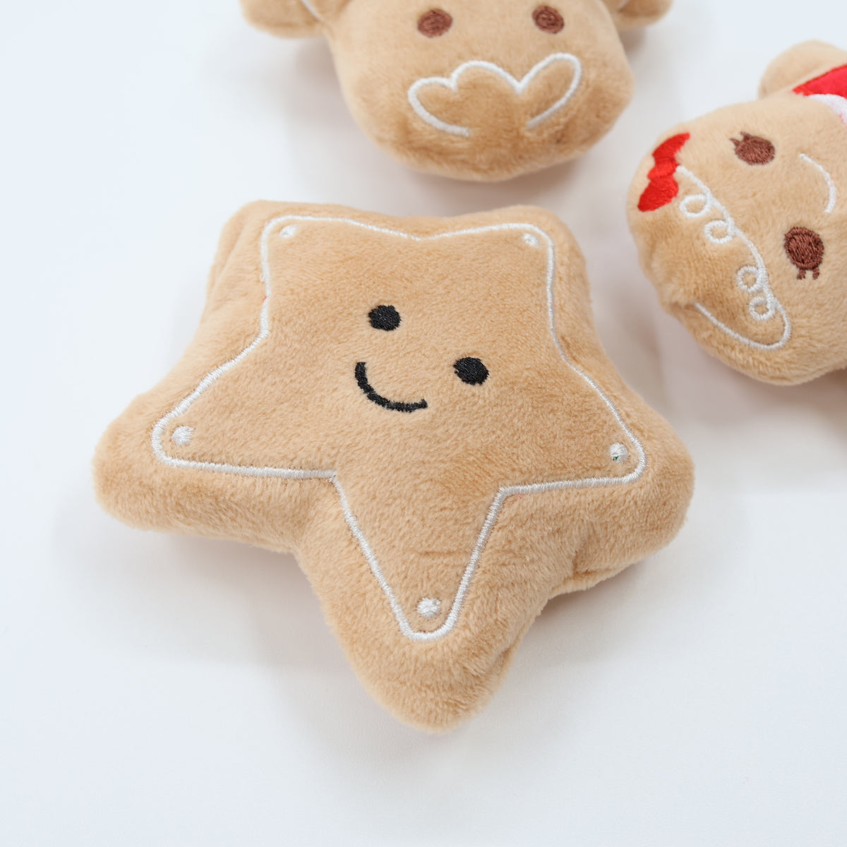 Gingerbread Cookie Trio 4"