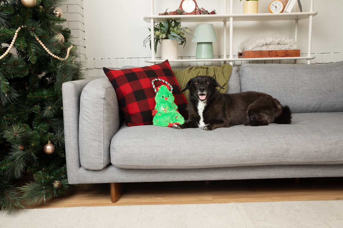 Crinkle Tug Christmas Tree 15"